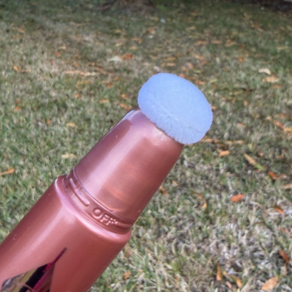 CHARLOTTE TILBURY Beauty Wand In Pinkgasm Blush - Picture 7 of 12